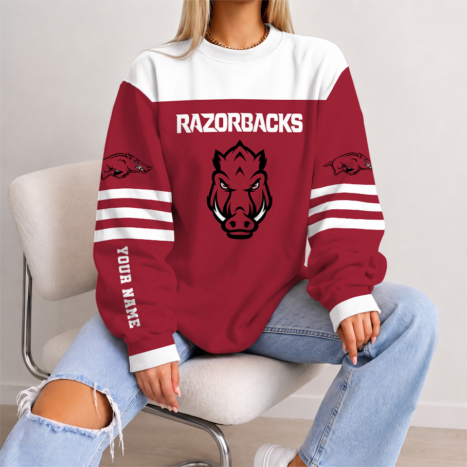 [FAN FAVORITE] NEW CUSTOMIZED NCAA FBS12 AKR ARKANSAS RAZORBACKS UNISEX SWEATSHIRT